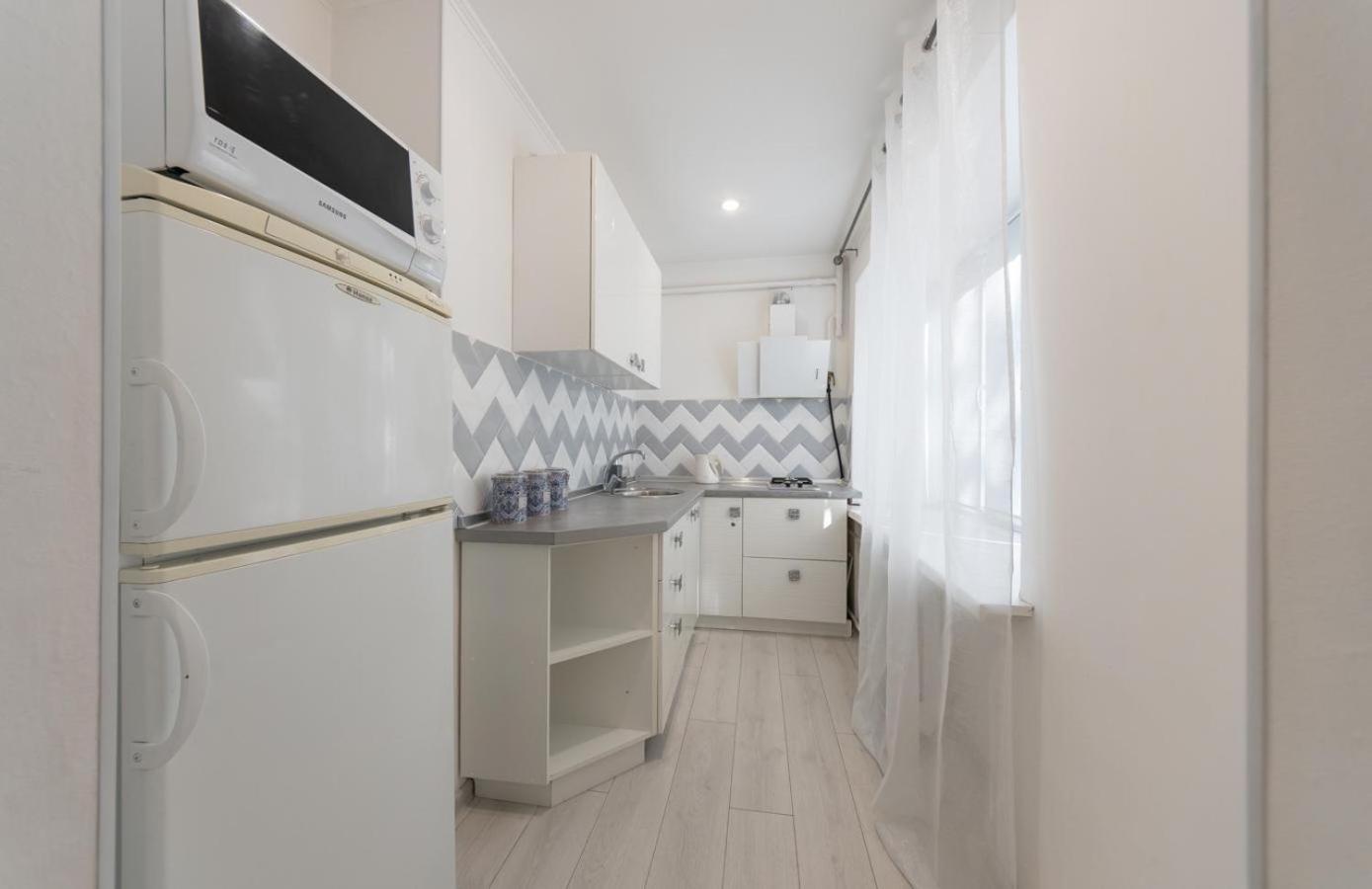 Flat 24 On Lesi Ukrainki 12 With 1 Bedroom Kiev Eksteriør bilde